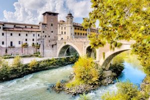 Wyspa Tyberyńska - most Fabycjusza