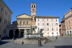 Zatybrze - plac i bazylika Santa Maria in Trastevere